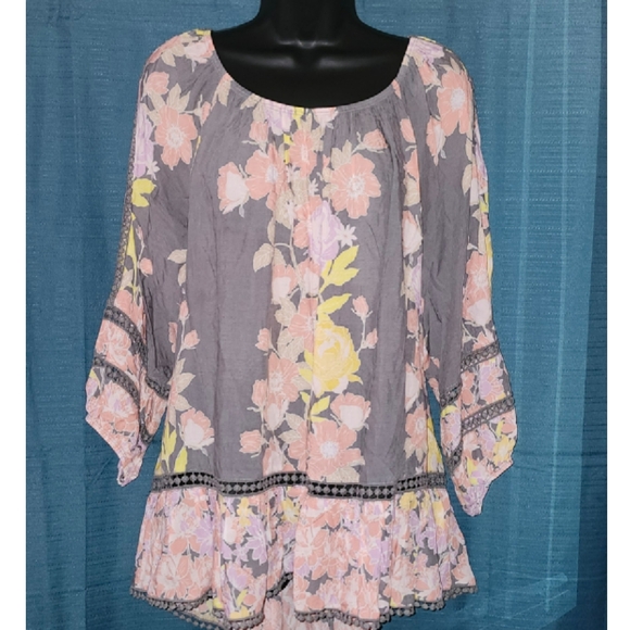 Fever Tops - Fever | Gray and Pink Floral Blouse
